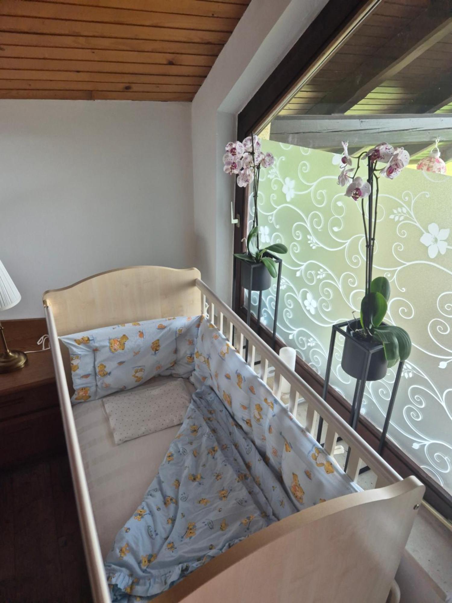 Apartma Zupelefski Raj Kapele Екстериор снимка